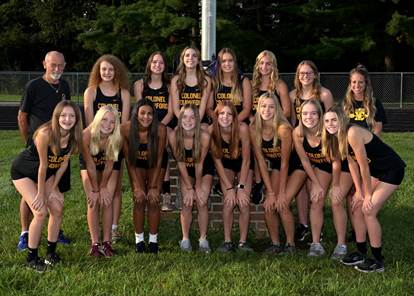 A group of cheerleaders posing for a photo

Description automatically generated with medium confidence